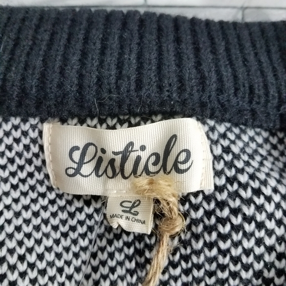Listicle Black and White Sweater L Nwt - Picture 3 of 12